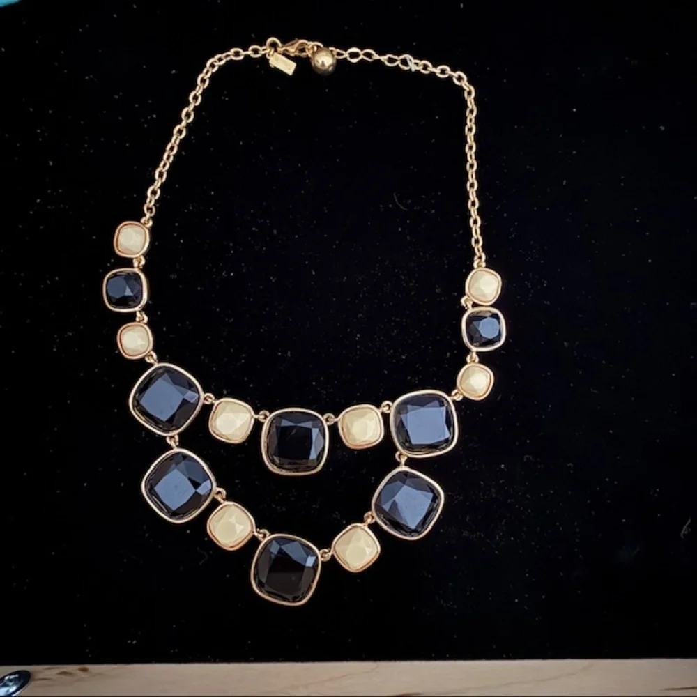 Kate Spade COBBLESTONE Black & Cream Necklace Gold Statement Adjustable EUC